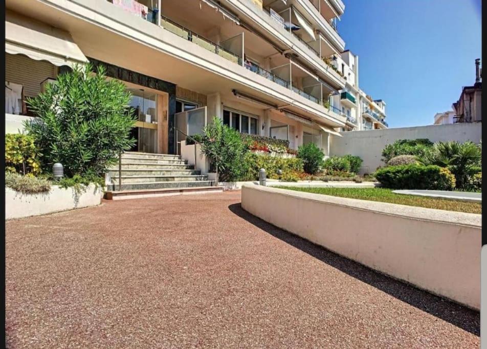 Lumineux, Ensoleillee, Proche Plage ,Coeur De Centre Ville, Chaleureux, Antibes Exterior foto